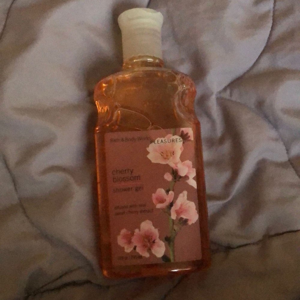 Cherry blossom shower gel